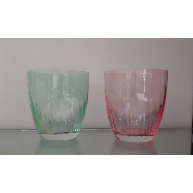 Bicchieri colorati rosa verde